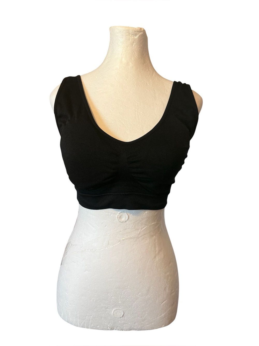 Black Women's Black Seamless Sports Bra, Size L/XL